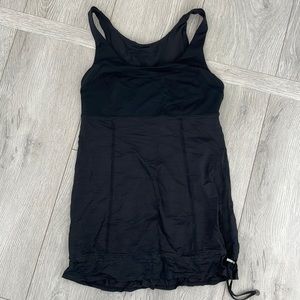 Black size 2 lululemon tank